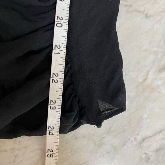 Alice + Olivia silk surplice blouse with lace insert size M - Picture 7 of 7